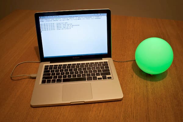Green internet-connected lamp
